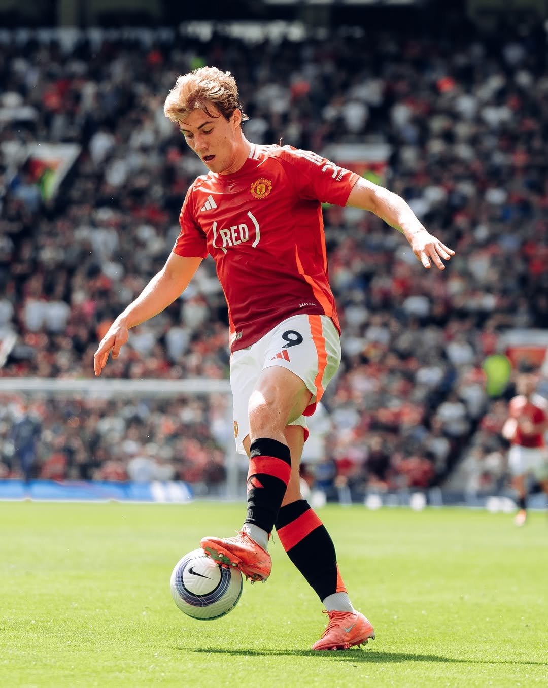 Rasmus Højlund: Manchester United’s Striker at a Crossroads