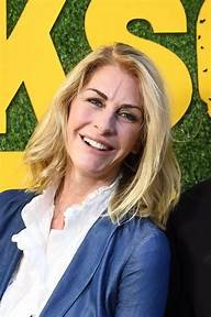 Lisa Hogan: Actress, Artist & Entrepreneur
