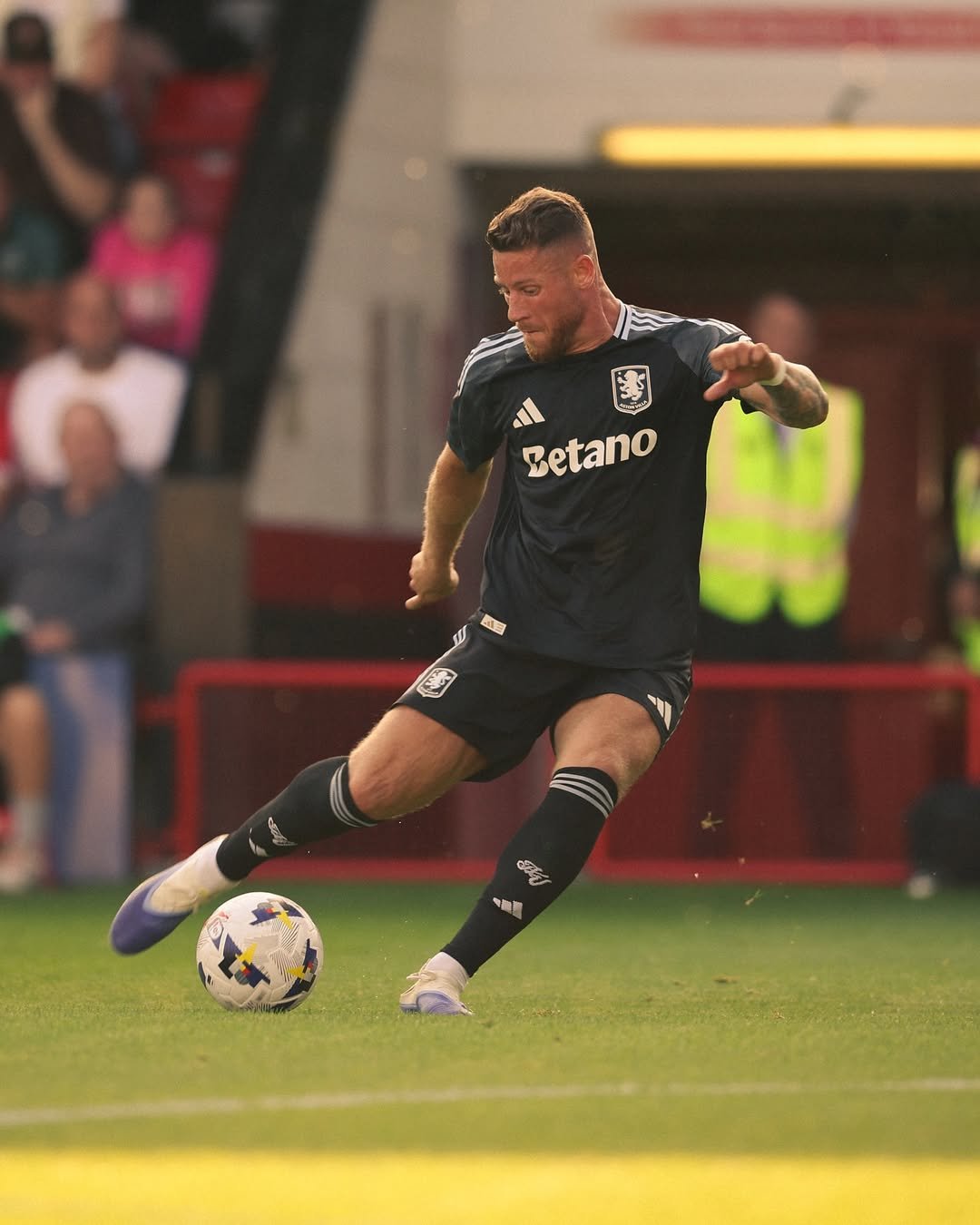 Aston Villa vs. Man Utd: European Hopes & High Drama